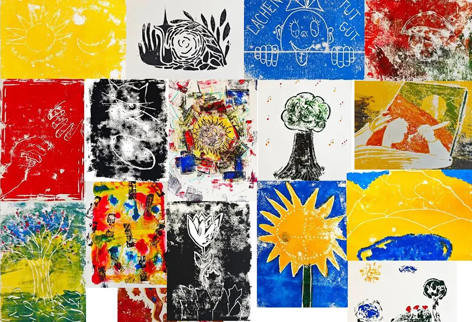 Collage aus mehreren gemalten Bildern. Manche zeigen Bäume oder die Sonne.